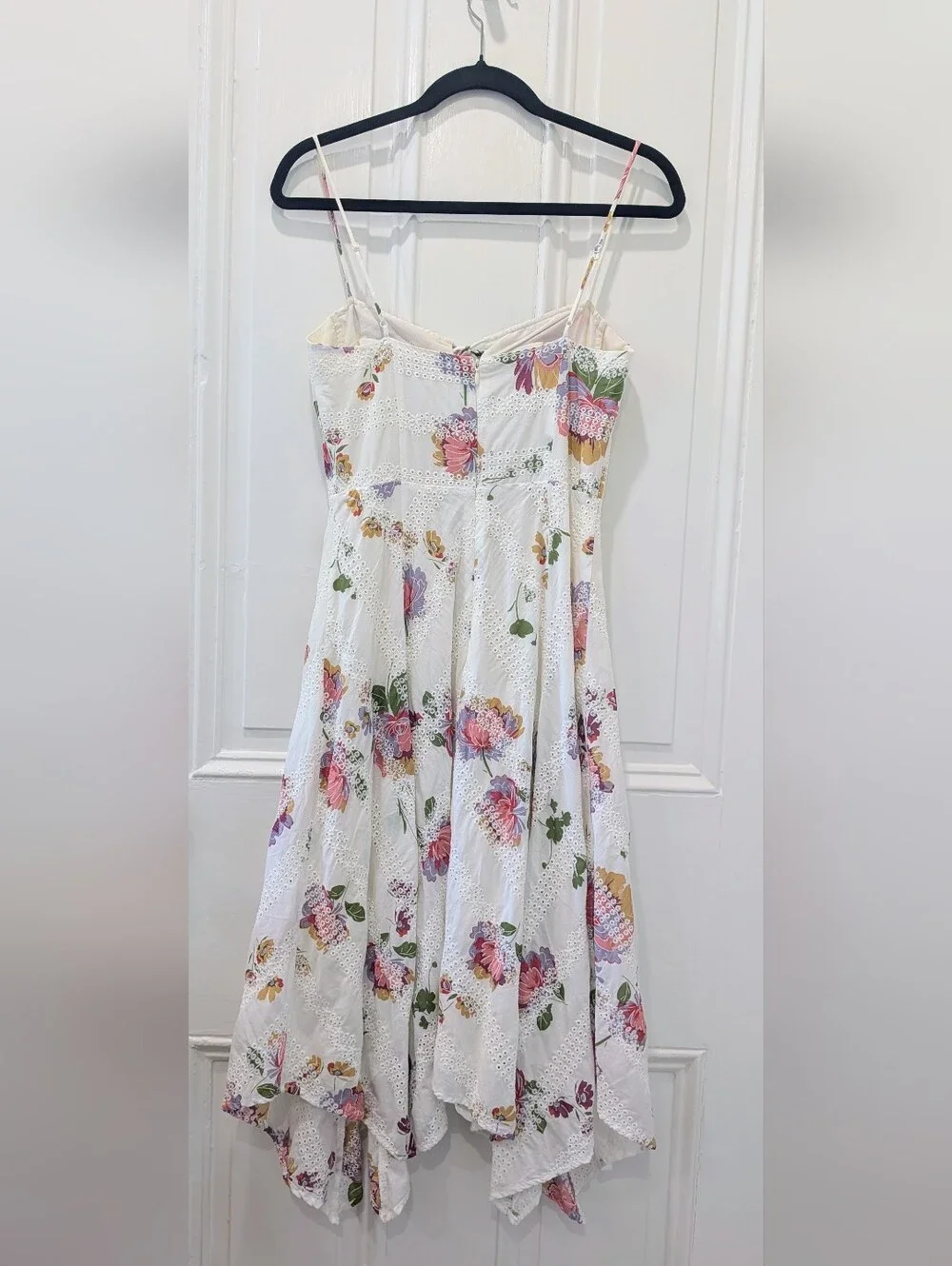 WAYF handkerchief Cottagecore Eyelet White Floral Midi Dress | Xs
